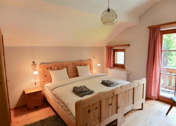 アパート Berghof ニーダートハイ